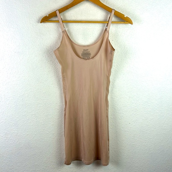 Perfect like new Spanx Luxe and lean scalloped open bust full slip large - Picture 3 of 7